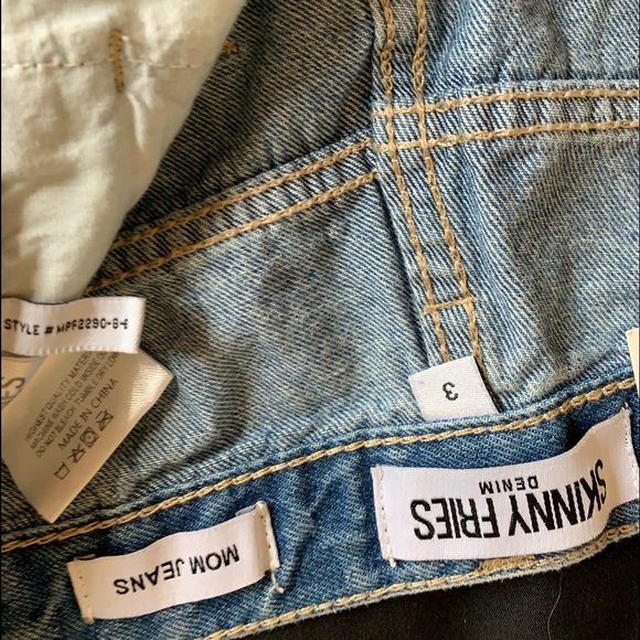 Mom Jenas - Picture 3 of 3